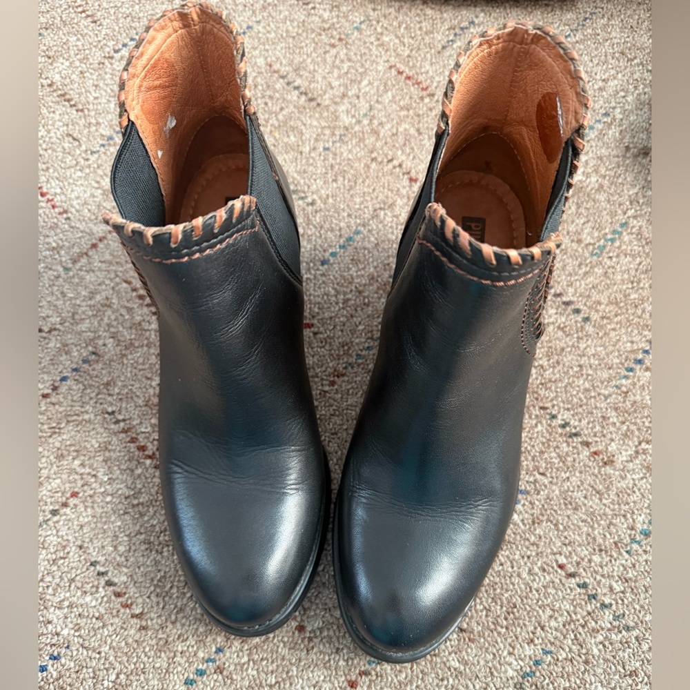 PIKOLINOS Black Ankle Booties with Tan Whipstitch Trim
